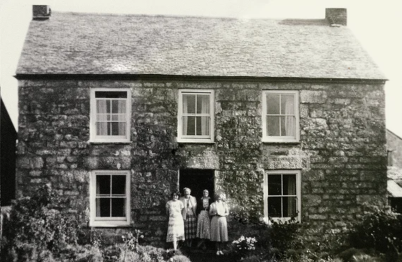 Restored photo now whole again