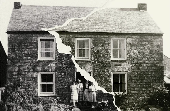 Photo that was ripped in half